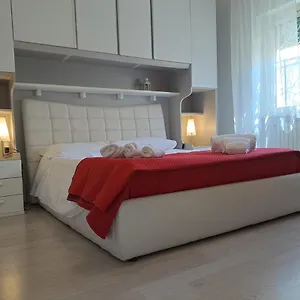 casa-momy.lecce-hotels.com/